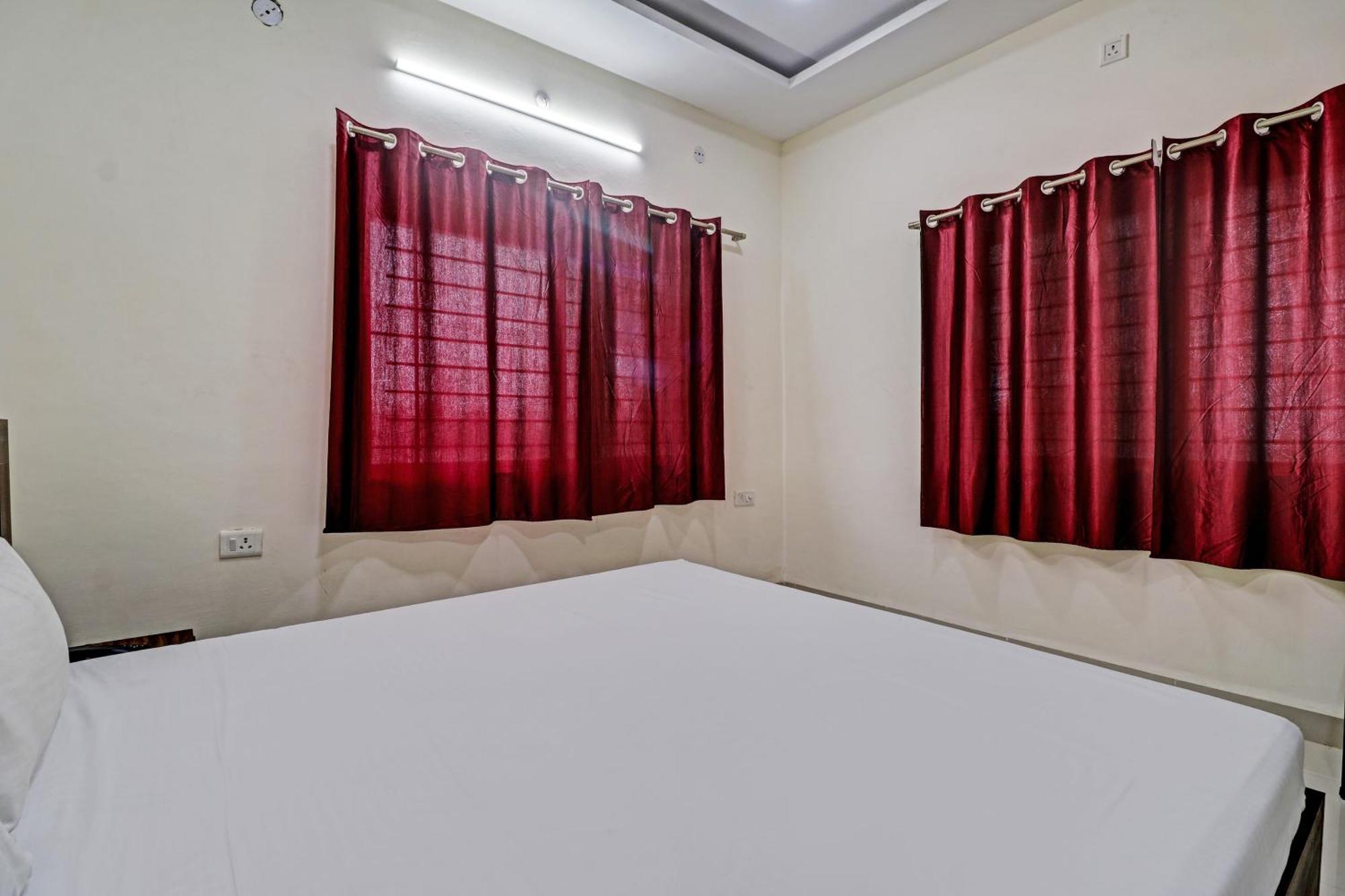 Hotel O Midway Treat Dhar ภายนอก รูปภาพ