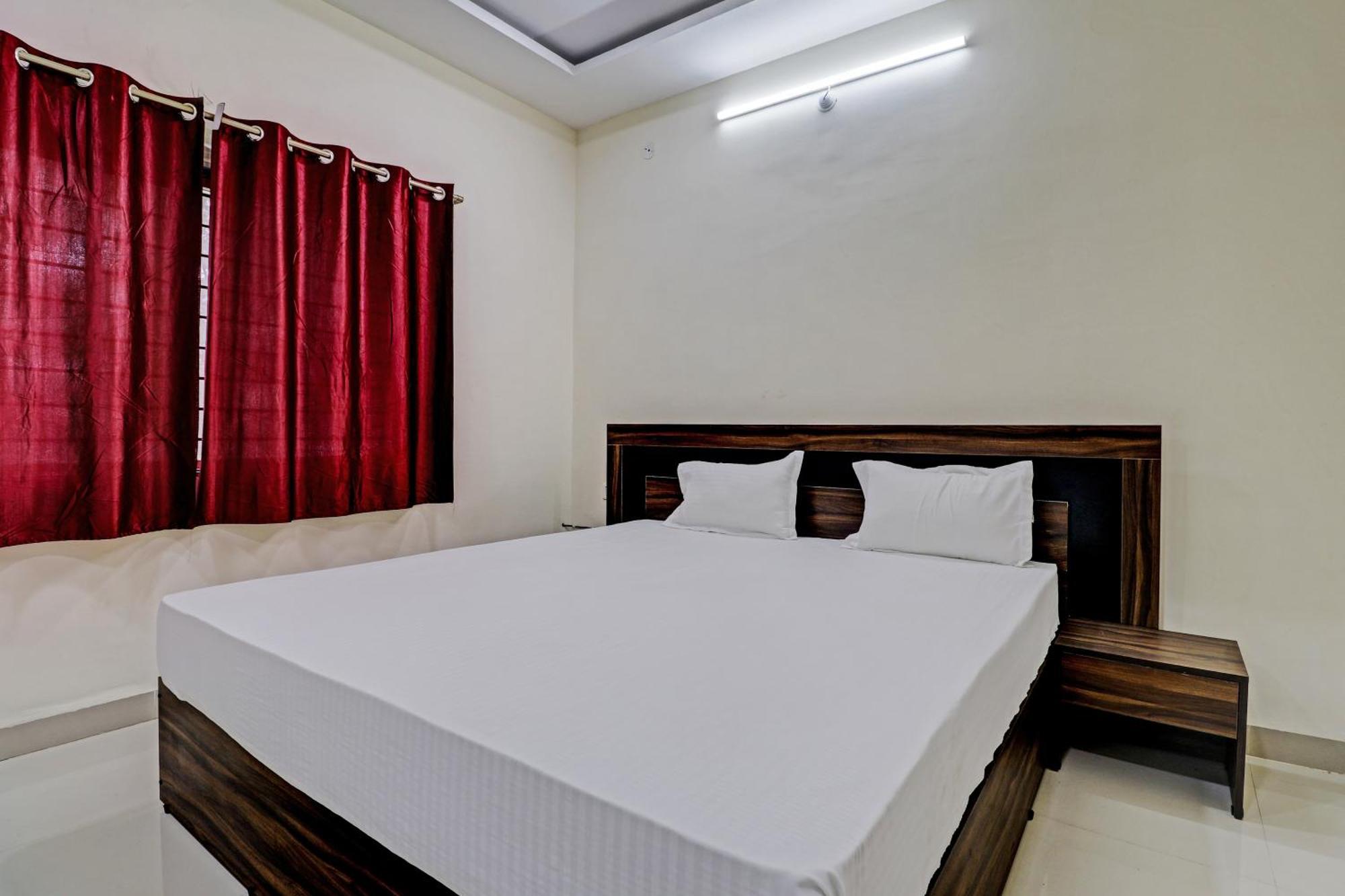 Hotel O Midway Treat Dhar ภายนอก รูปภาพ