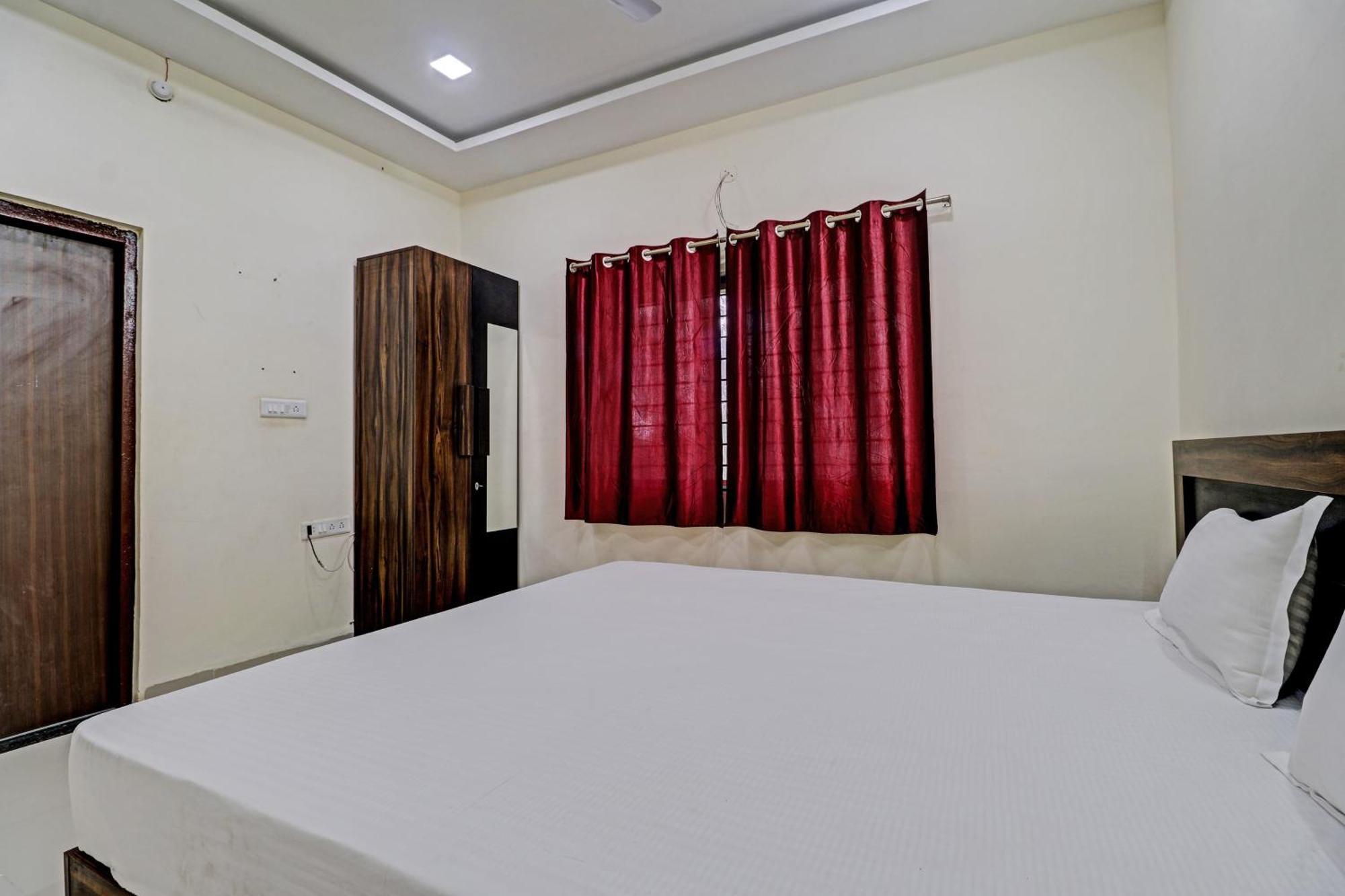 Hotel O Midway Treat Dhar ภายนอก รูปภาพ