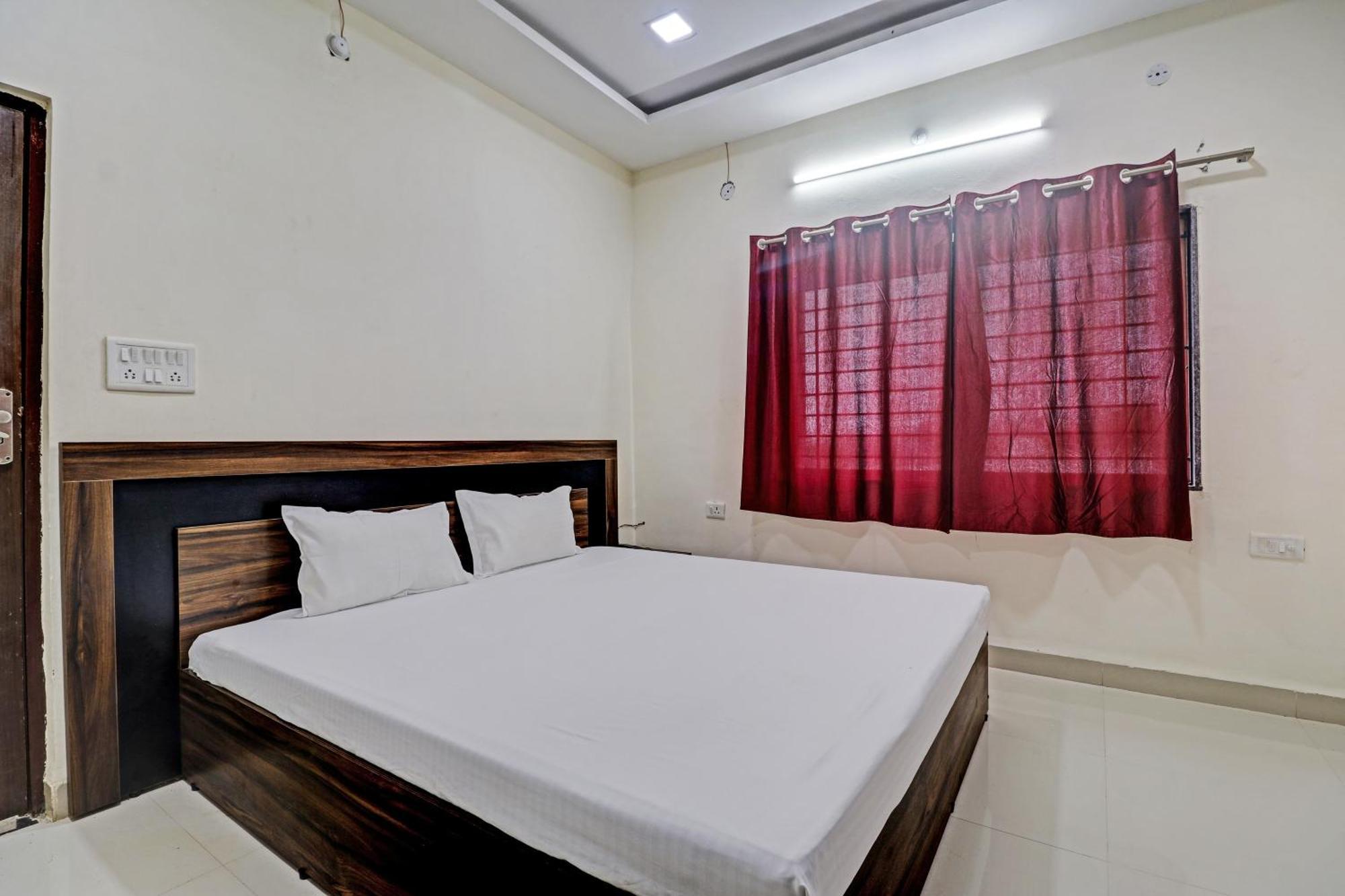 Hotel O Midway Treat Dhar ภายนอก รูปภาพ
