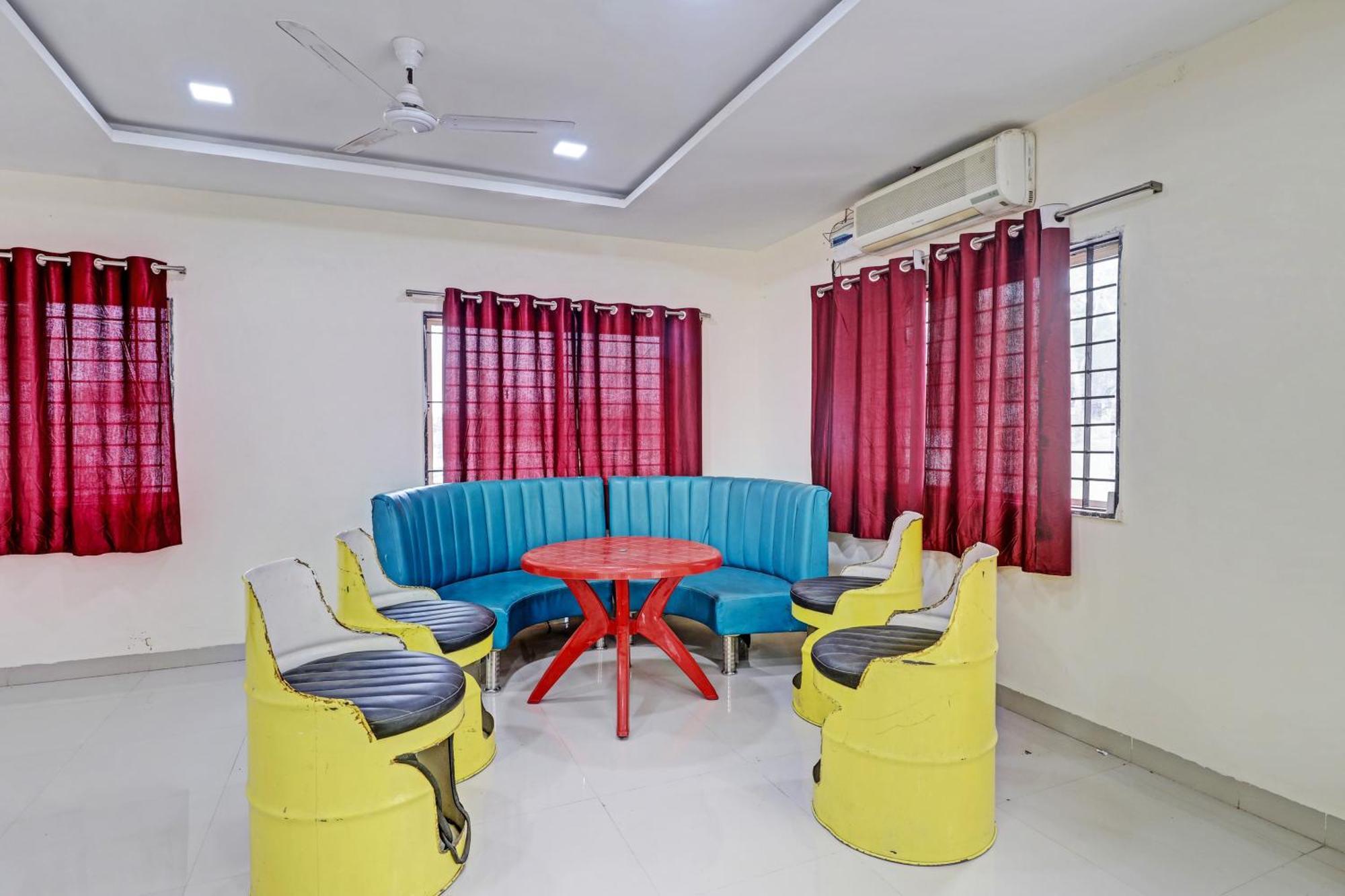 Hotel O Midway Treat Dhar ภายนอก รูปภาพ
